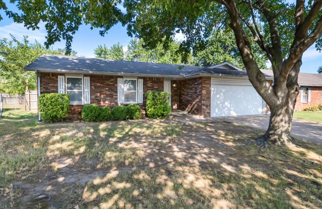 14034 S Poplar Pl - 14034 South Poplar Place, Glenpool, OK 74033