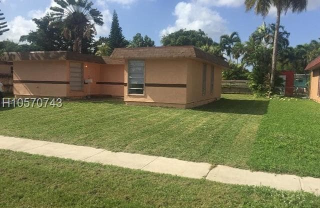 7905 NW 74th Ter - 7905 Northwest 74th Street, Medley, FL 33166