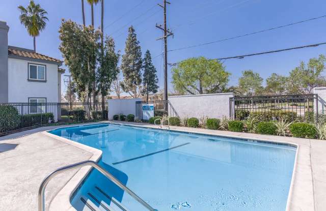 The Enclave at Town Square