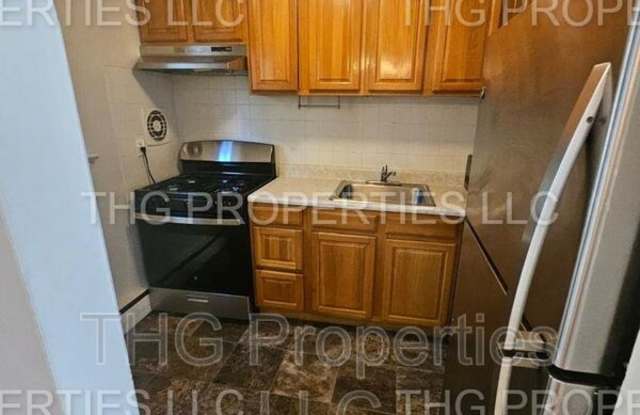 27-55 Green Street APT# 40A