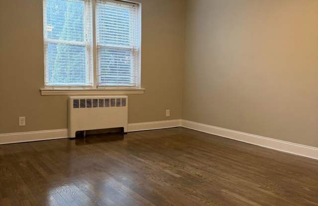 1549 Central Park Ave