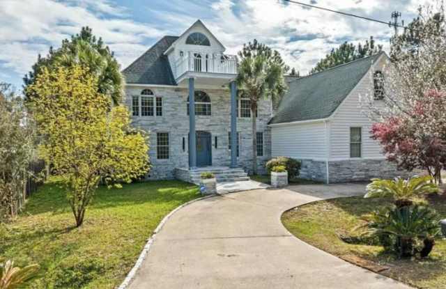 117 Santa Barbara Avenue