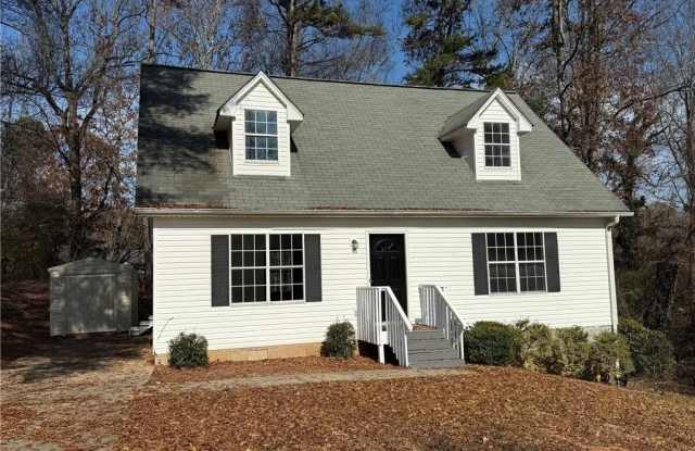 Photo of 4825 Red Oak Drive