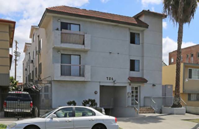 Photo of 724 S New Hampshire Ave