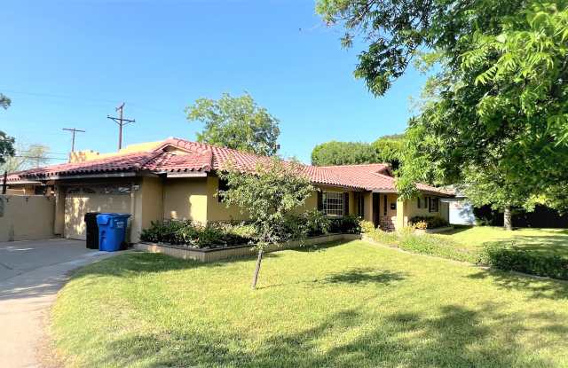 3122 E Monterosa St
