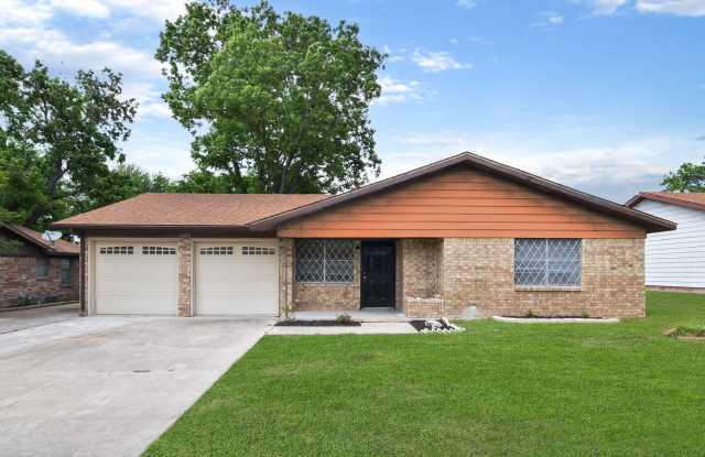 1003 Bonner Dr