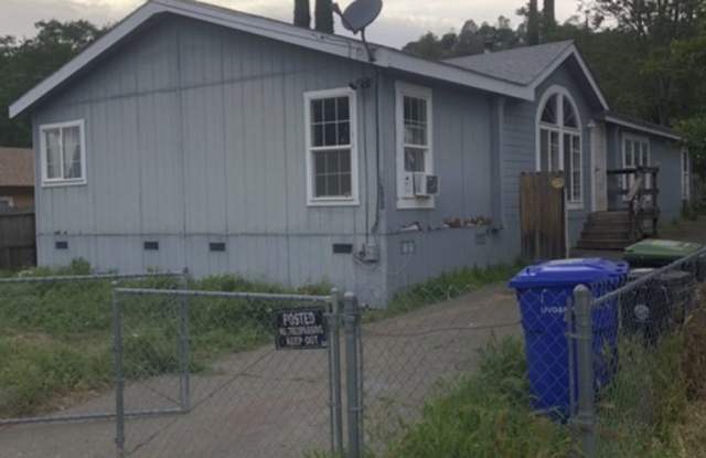 Photo of 3/2 Home- 1,700 sq.' w/ Expansive Open Floor Concept