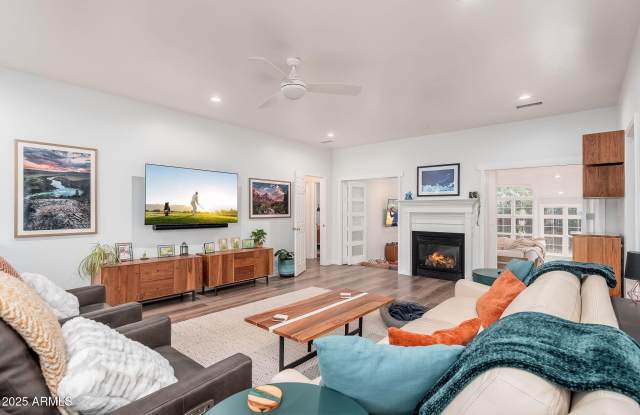 Photo of 2922 N Rio De Flag Drive