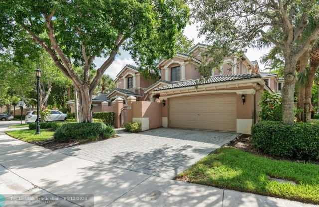2604 Center Court Dr