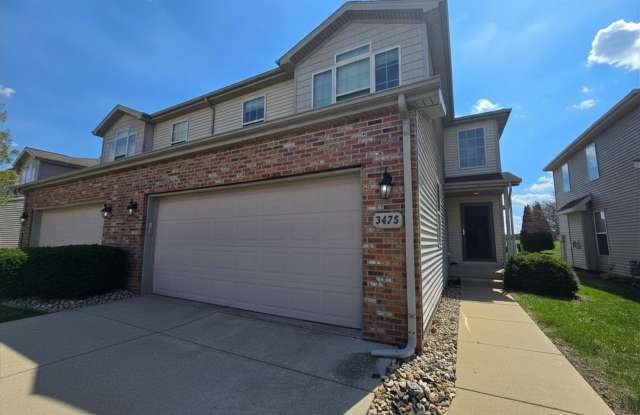 3 Bedroom Duplex in Normal!