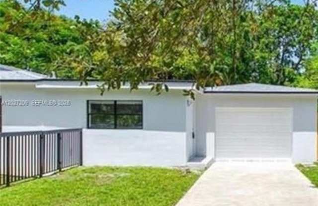 841 S 24th Ave