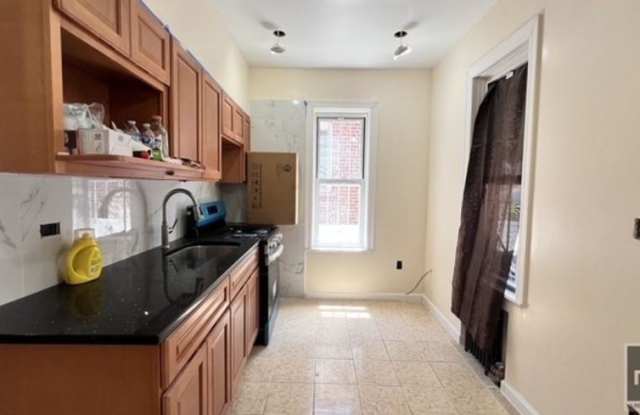 586 EAST 54 STREET