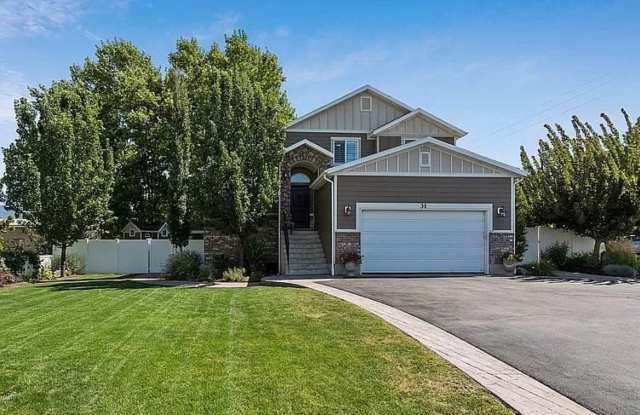 31 W Mutton Hollow Rd - 31 West Mutton Hollow Road, Kaysville, UT 84037