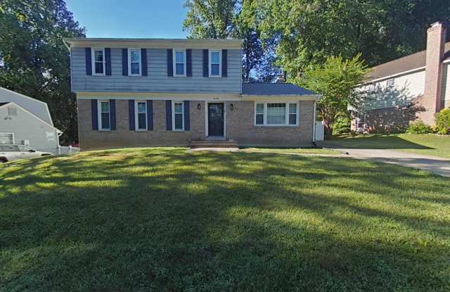 1639 WINDING WAYE Lane