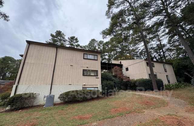 533 Pine Ridge Pl