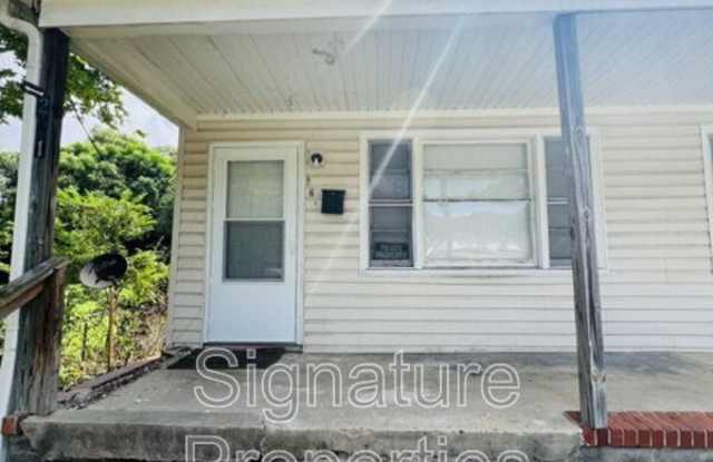 1221 Montgomery Ave
