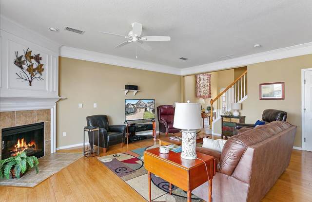 Furnished Townhome in Oxford Chase! photos photos