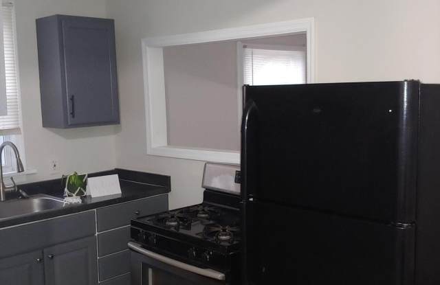 812 EDGEWOOD Avenue unit: 4