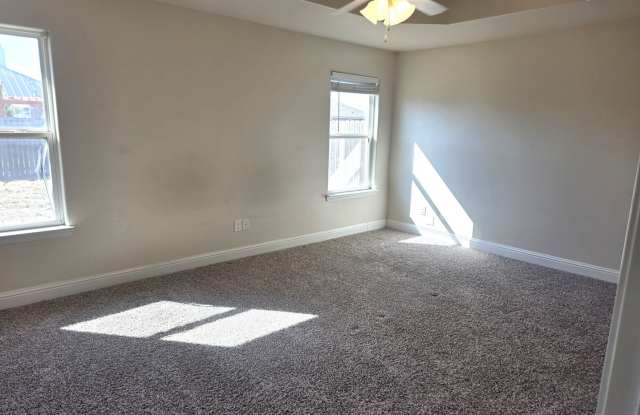 3 Bedroom 2 bath home!