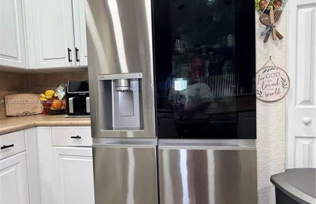 2677 SW 83rd Terrace 102, Miramar, FL 33025