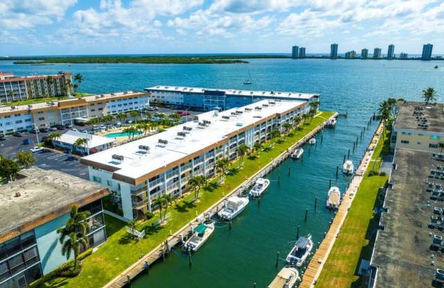 110 Shore Court