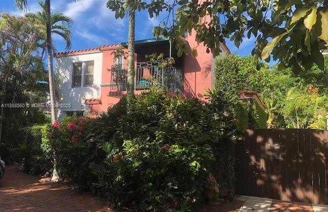 Photo of 25 SW 18th Rd