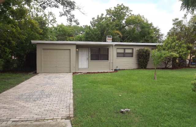 3/1 House w/ 1-Car Garage near Millenia Mall photos photos