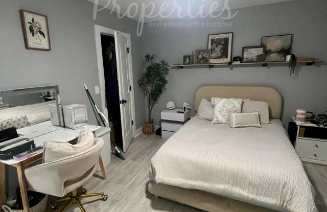 2532 Washington Street