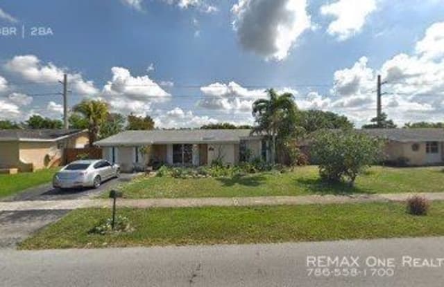 1145 NW 92nd Ave - 1145 Northwest 92nd Avenue, Pembroke Pines, FL 33024