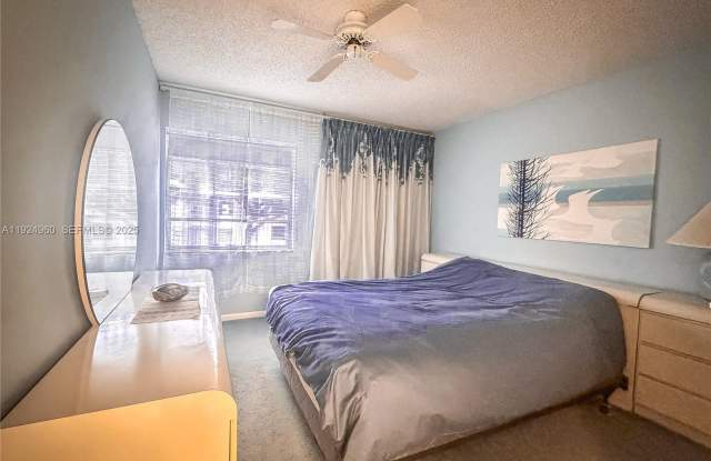 Photo of 612 Normandy M