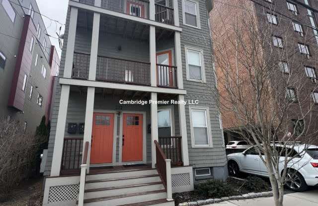 272 Beacon St. - 272 Beacon Street, Somerville, MA 02143