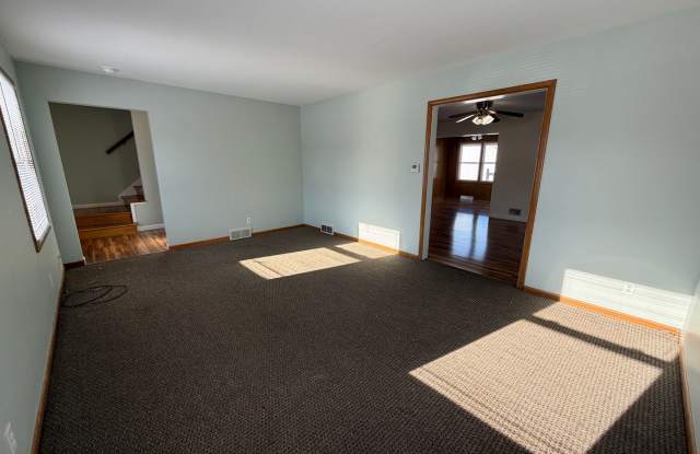 5 Bedroom home on the NE side of Grand Rapids