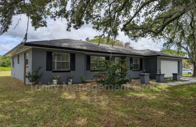 1101 Lodge Circle