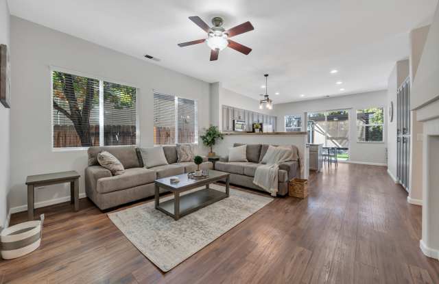 10577 Eagle Falls Way