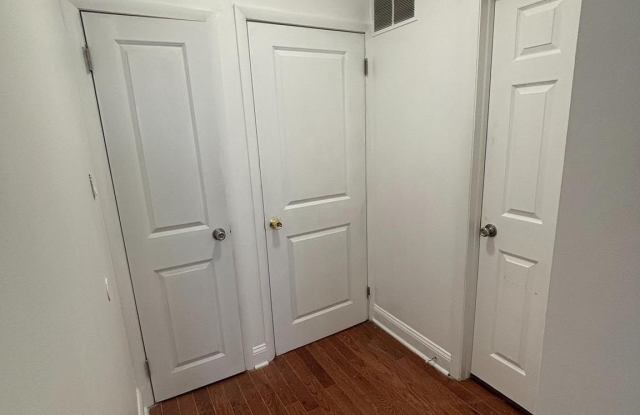 1501 S NEWKIRK Street