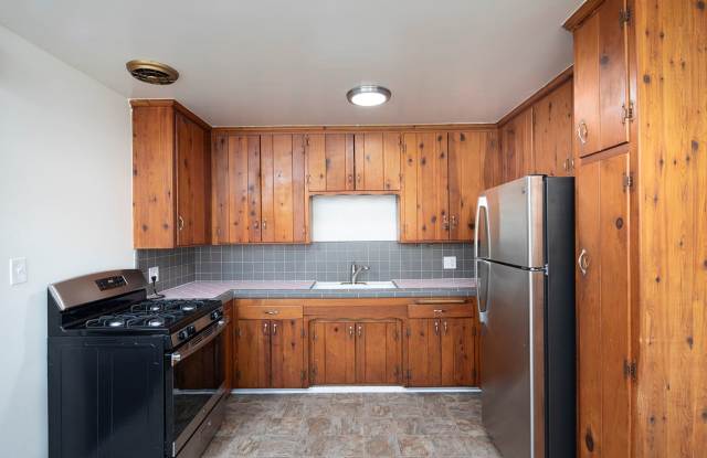 Talmadge Pacific Apartments