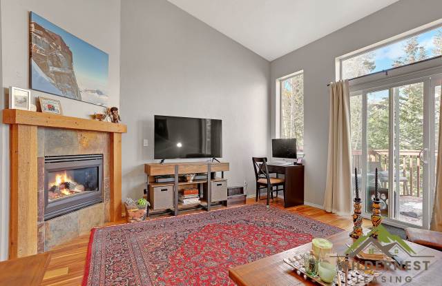 Photo of WINTER RENTAL, Utilities included- Gorgeous Townhome with Garage