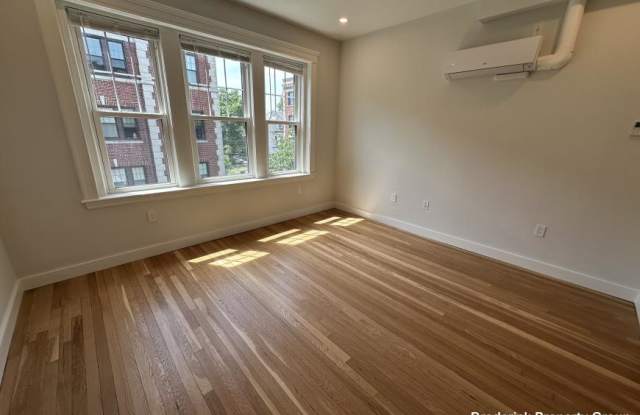 18 Forest St.