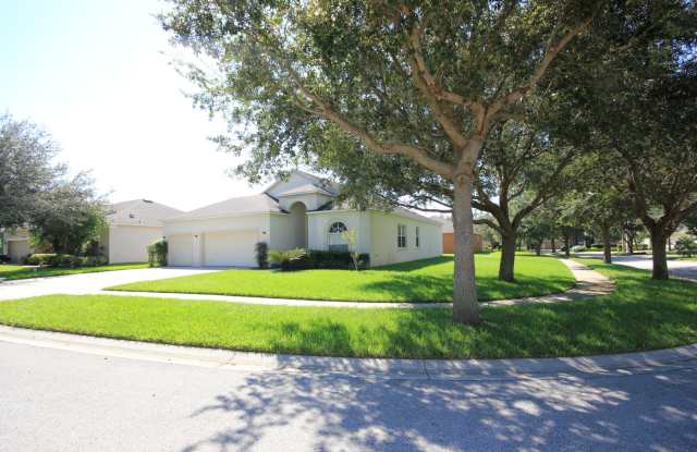 2727 Abbey Grove Dr