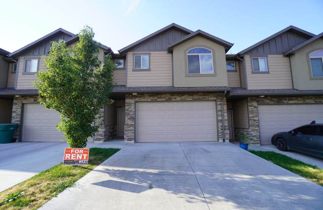 1095 W 2875 N