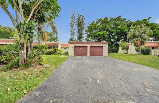 9540 NW 65th St