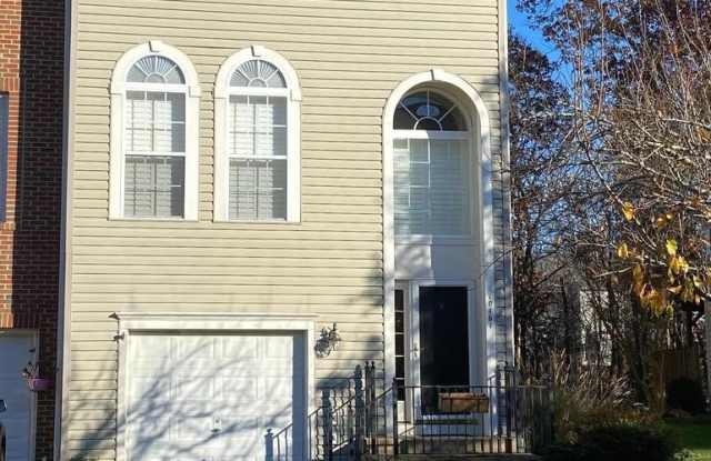 10161 PALE ROSE LOOP