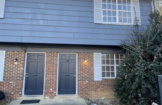 Photo of 2 bd 1.5 ba Townhome