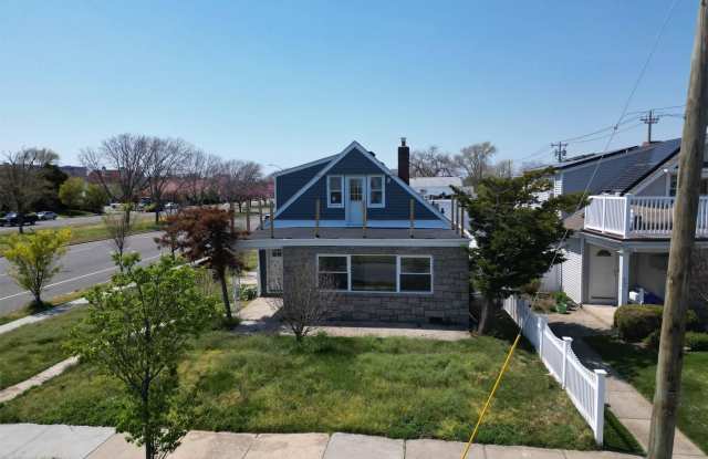 401 Lincoln Boulevard