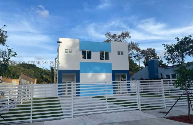 2100 NW 102nd St