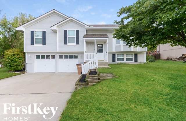 1710 Johnston Drive - 1710 Johnston Drive, Raymore, MO 64083