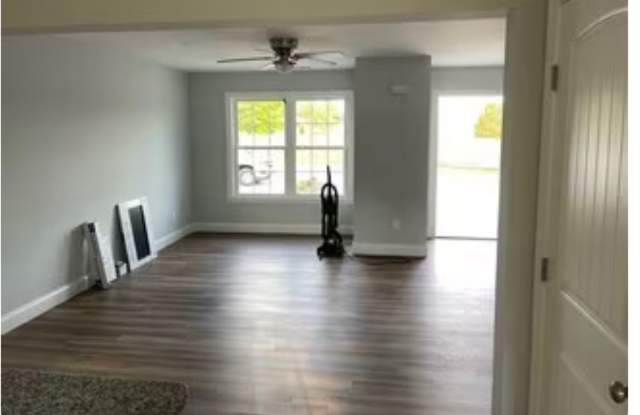 Room in 3 Bedroom Home at Filbert St