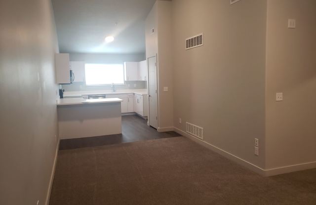 2 Bed 1 Bath Condo In North Orem