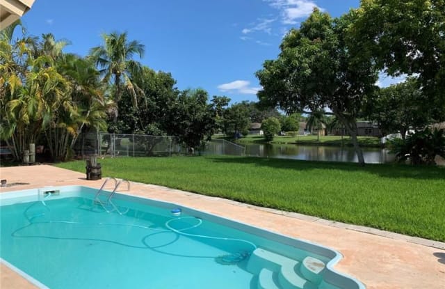 12600 SW 10th Ct # 12600 - 12600 Southwest 10th Court, Davie, FL 33325