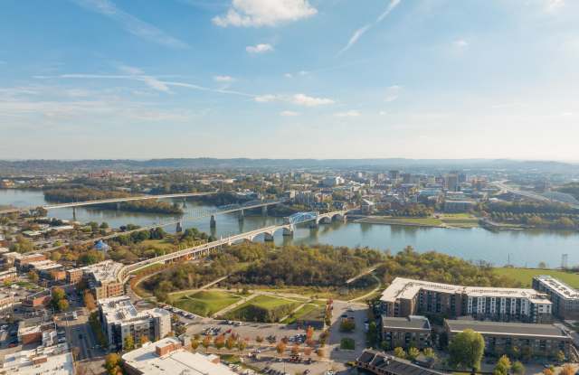 411 Fairpoint Street